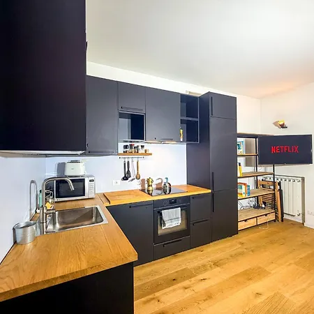 Modern Two-room With Balcony 2km From The Center *