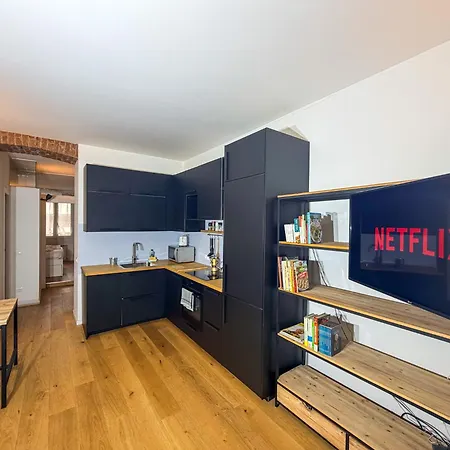 Apartmán Modern Two-room With Balcony 2km From The Center